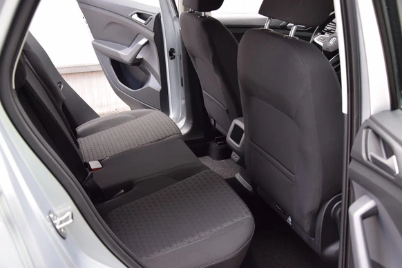 Volkswagen T-Cross - Afbeelding 23 van 30