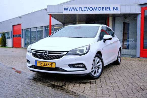 Opel Astra - Afbeelding 1 van 30