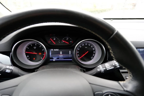 Opel Astra - Afbeelding 12 van 30