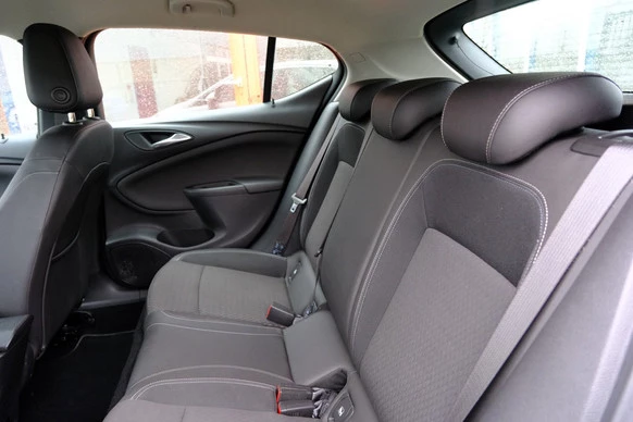 Opel Astra - Afbeelding 23 van 30