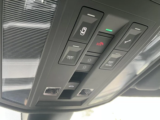 Volkswagen Touareg - Afbeelding 16 van 30