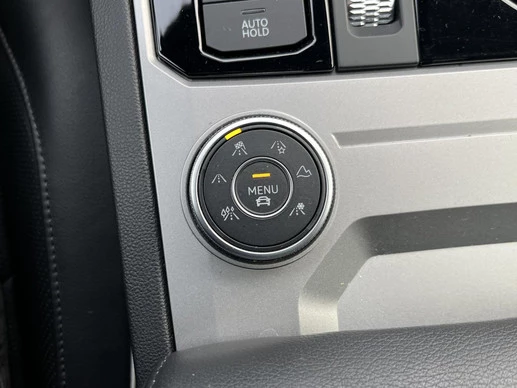 Volkswagen Touareg - Afbeelding 17 van 30