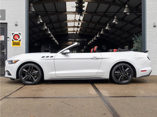 Ford Mustang - Afbeelding 8 van 30