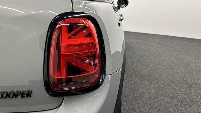 MINI Cooper - Afbeelding 18 van 30