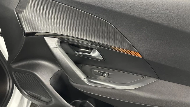 Peugeot 2008 - Afbeelding 17 van 30