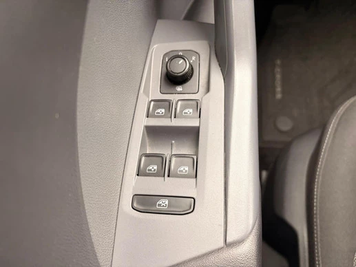 Volkswagen T-Cross - Afbeelding 18 van 30