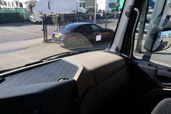 Mercedes-Benz Actros - Afbeelding 22 van 26