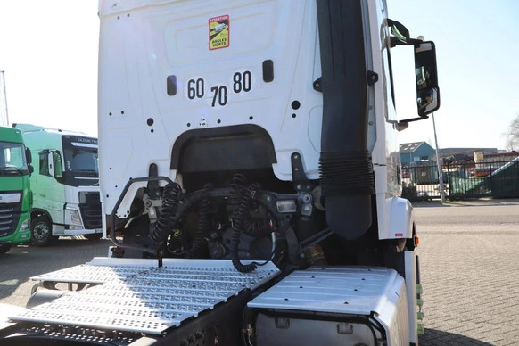 Mercedes-Benz Actros - Afbeelding 8 van 19