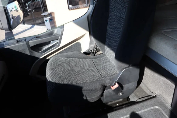 Mercedes-Benz Actros - Afbeelding 17 van 19