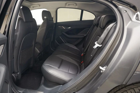 Jaguar I-PACE - Afbeelding 16 van 30