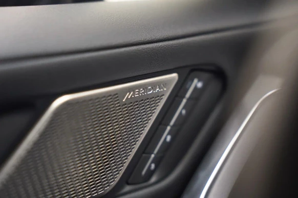 Jaguar I-PACE - Afbeelding 28 van 30