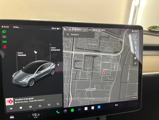 Tesla Model 3 - Afbeelding 6 van 16