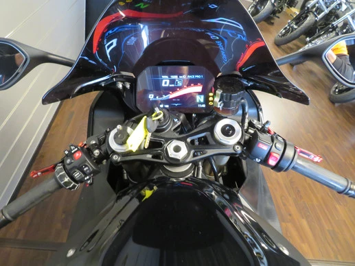 BMW S 1000 RR - Afbeelding 11 van 16