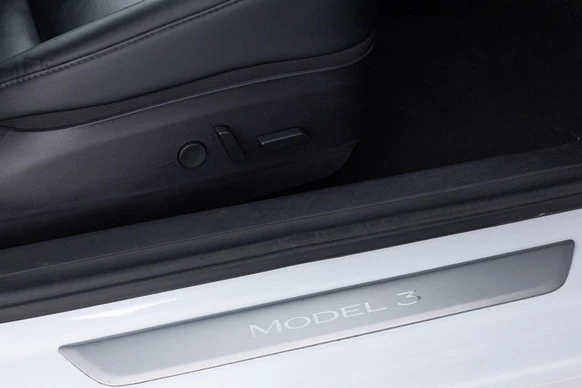 Tesla Model 3 - Afbeelding 6 van 29