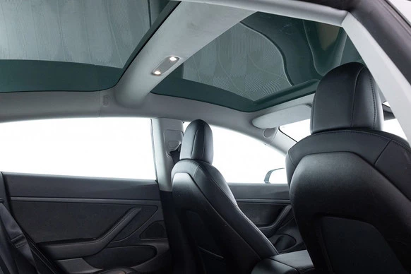 Tesla Model 3 - Afbeelding 8 van 29
