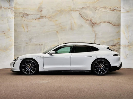 Porsche Taycan - Afbeelding 2 van 30