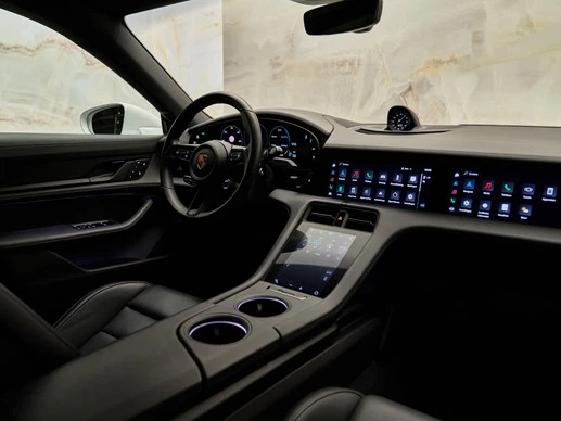 Porsche Taycan - Afbeelding 8 van 30