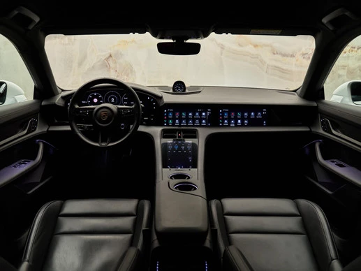 Porsche Taycan - Afbeelding 27 van 30