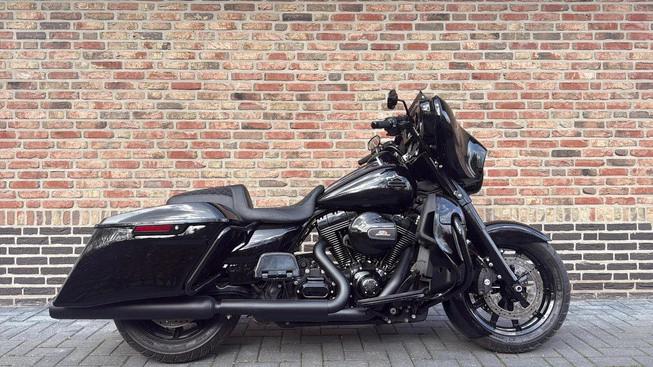 Harley-Davidson Street Glide - Afbeelding 4 van 17