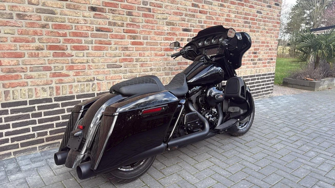 Harley-Davidson Street Glide - Afbeelding 6 van 17
