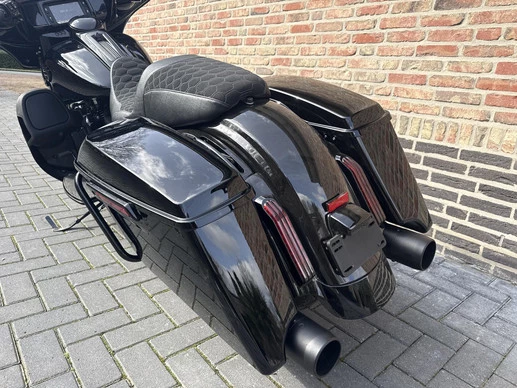 Harley-Davidson Street Glide - Afbeelding 8 van 17