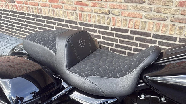 Harley-Davidson Street Glide - Afbeelding 10 van 17