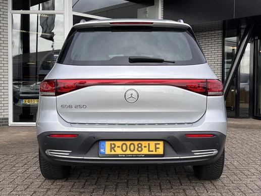 Mercedes-Benz EQB - Afbeelding 4 van 30