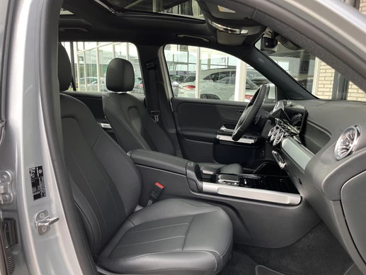 Mercedes-Benz EQB - Afbeelding 21 van 30