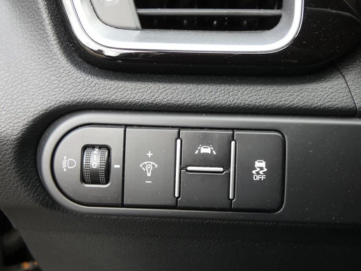 Kia Ceed - Afbeelding 14 van 27