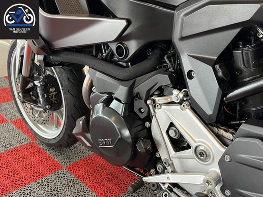 BMW F 900 XR - Afbeelding 18 van 18