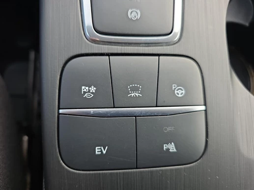 Ford Kuga - Afbeelding 27 van 30