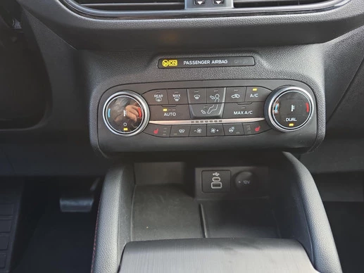 Ford Kuga - Afbeelding 28 van 30