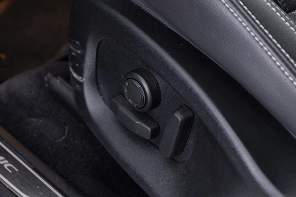 Jaguar E-PACE - Afbeelding 14 van 30