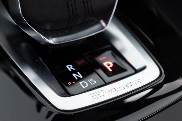 Jaguar E-PACE - Afbeelding 25 van 30