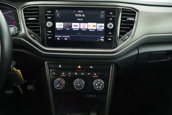 Volkswagen T-Roc - Afbeelding 14 van 30