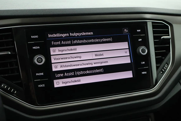 Volkswagen T-Roc - Afbeelding 24 van 30