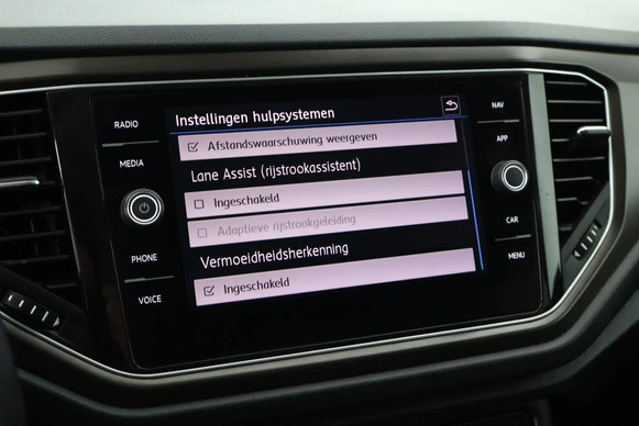 Volkswagen T-Roc - Afbeelding 25 van 30