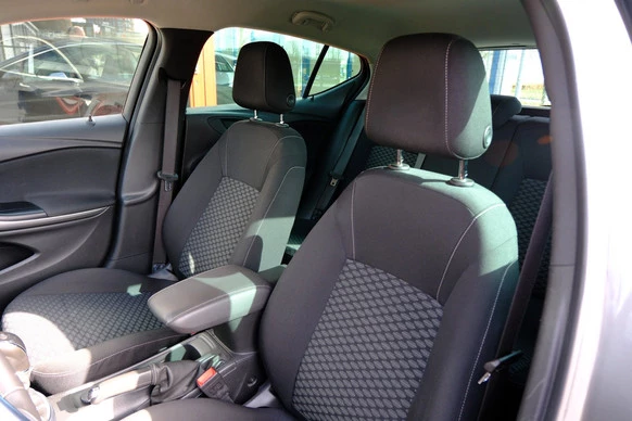 Opel Astra - Afbeelding 22 van 30