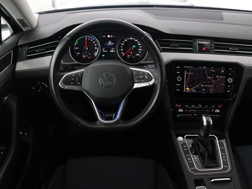 Volkswagen Passat - Afbeelding 3 van 30