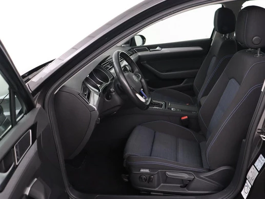 Volkswagen Passat - Afbeelding 4 van 30