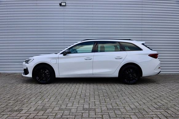 CUPRA Leon Sportstourer - Afbeelding 2 van 30