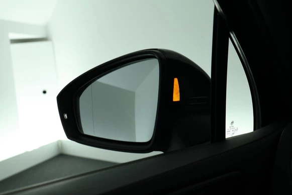 Volkswagen Tiguan - Afbeelding 8 van 30