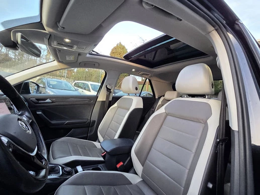 Volkswagen T-Roc - Afbeelding 15 van 30