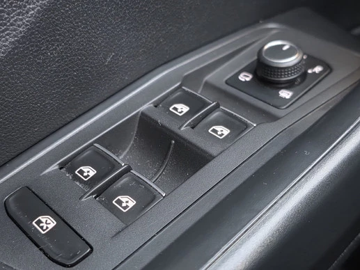 Volkswagen T-Roc - Afbeelding 18 van 30