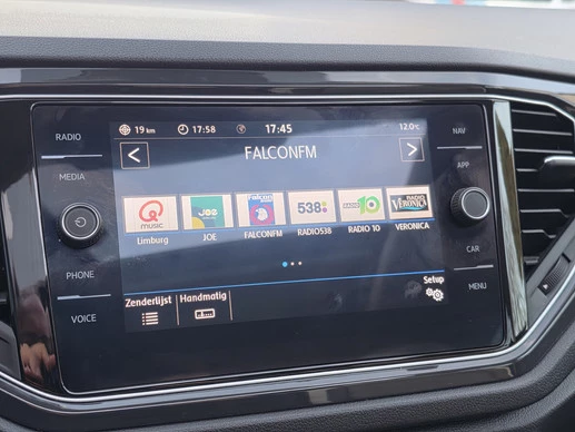 Volkswagen T-Roc - Afbeelding 29 van 30