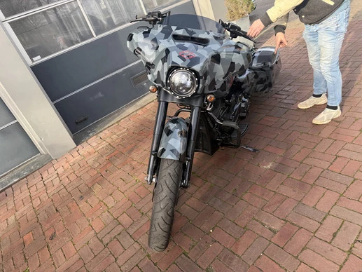 Harley-Davidson Street Glide - Afbeelding 7 van 30