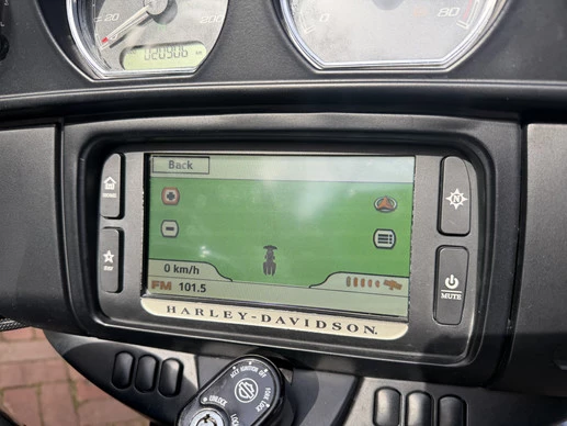 Harley-Davidson Street Glide - Afbeelding 11 van 30