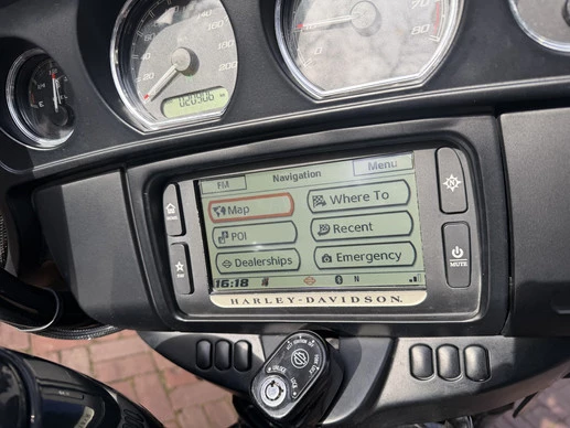 Harley-Davidson Street Glide - Afbeelding 13 van 30