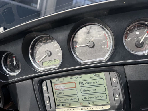 Harley-Davidson Street Glide - Afbeelding 23 van 30