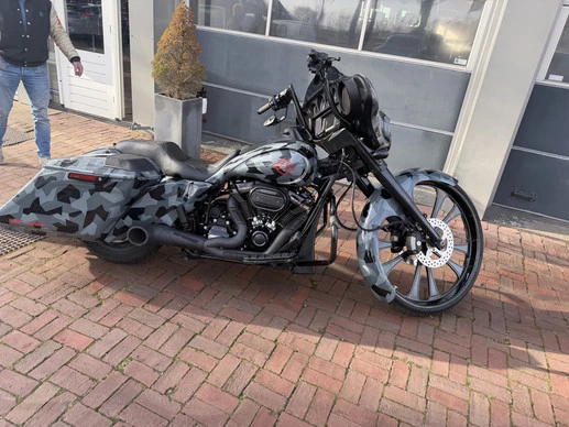 Harley-Davidson Street Glide - Afbeelding 27 van 30